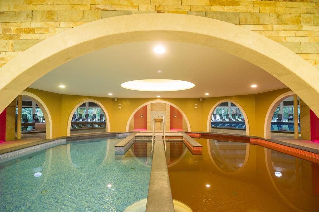 Aquaticum Debrecen Termal & Wellness Hotel ภายนอก รูปภาพ